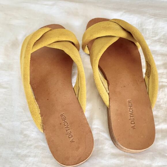 A Detacher Citron Suede Sandals - Picture 6 of 8